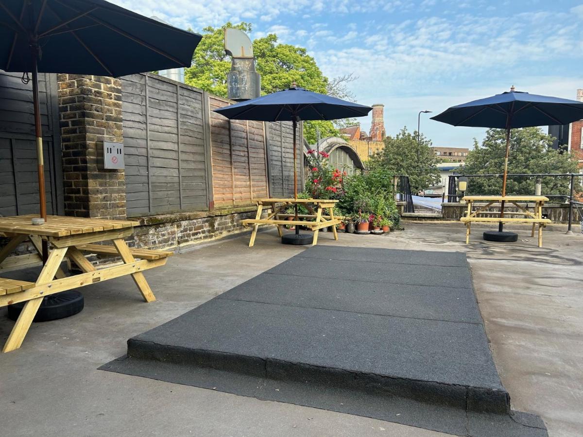 Cricketers Hostel London Ngoại thất bức ảnh