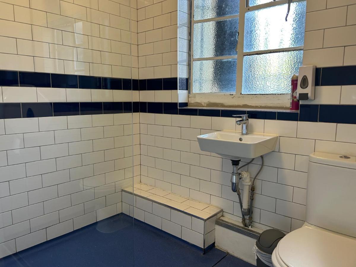 Cricketers Hostel London Ngoại thất bức ảnh