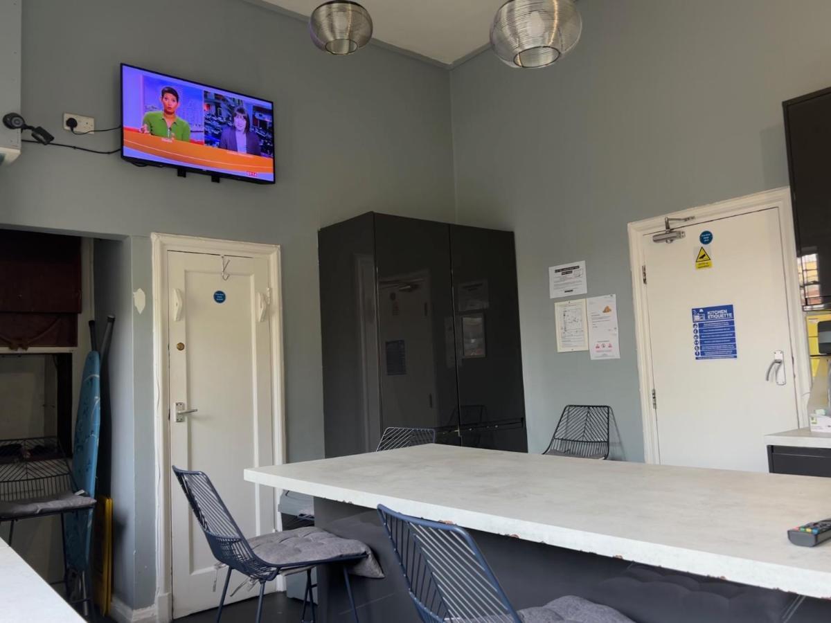 Cricketers Hostel London Ngoại thất bức ảnh