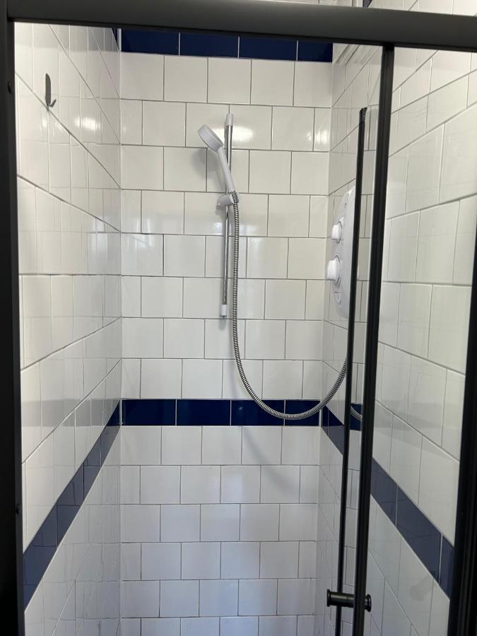 Cricketers Hostel London Ngoại thất bức ảnh