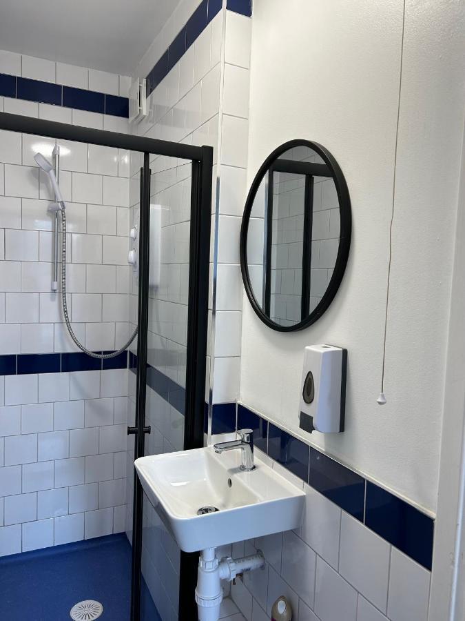 Cricketers Hostel London Ngoại thất bức ảnh